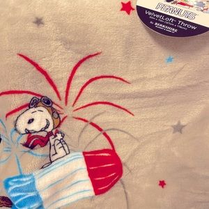 Snoopy Patriotic Throw